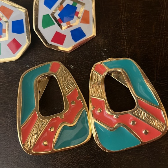 Two Pairs of Vintage Retro Avon Clip-on Earrings - Picture 3 of 6